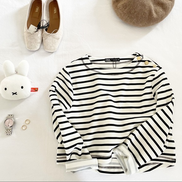Zara Tops - Zara striped crop top